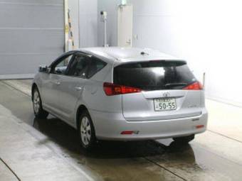 2003 Toyota Caldina Pictures