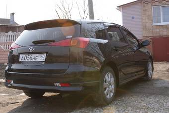 2003 Toyota Caldina Pictures