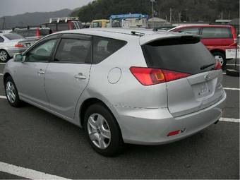 2003 Toyota Caldina Photos