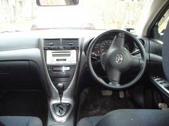 2003 Toyota Caldina Photos