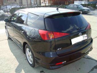 2003 Toyota Caldina Photos