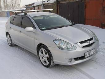 2003 Toyota Caldina Photos