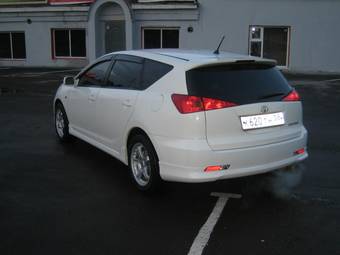 2003 Toyota Caldina Photos