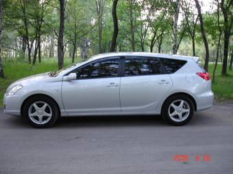 2003 Toyota Caldina Pictures