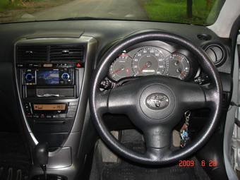 2003 Toyota Caldina Photos