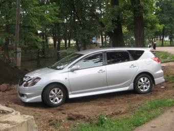 2003 Toyota Caldina Photos