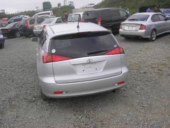 2003 Toyota Caldina Photos