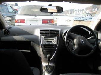 2003 Toyota Caldina Images
