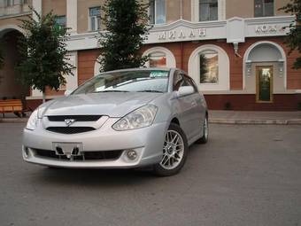 2003 Toyota Caldina Pictures