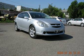 2003 Toyota Caldina Photos