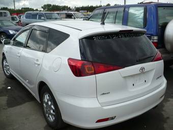 2003 Toyota Caldina Photos