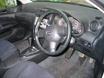 2003 Toyota Caldina Pictures