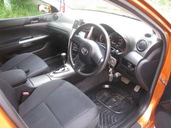 2003 Toyota Caldina Photos
