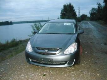 2003 Toyota Caldina Images