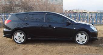 2003 Toyota Caldina Pictures