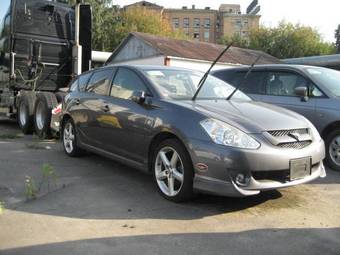 2003 Toyota Caldina Photos