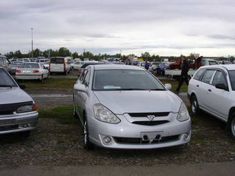 2003 Toyota Caldina Pictures