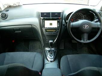 2003 Toyota Caldina Photos