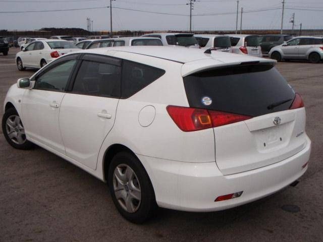 2004 Toyota Caldina