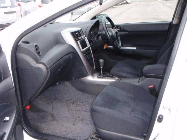 2004 Toyota Caldina