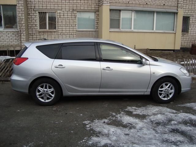 2004 Toyota Caldina