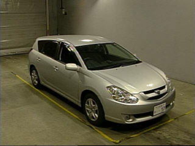 2004 Toyota Caldina