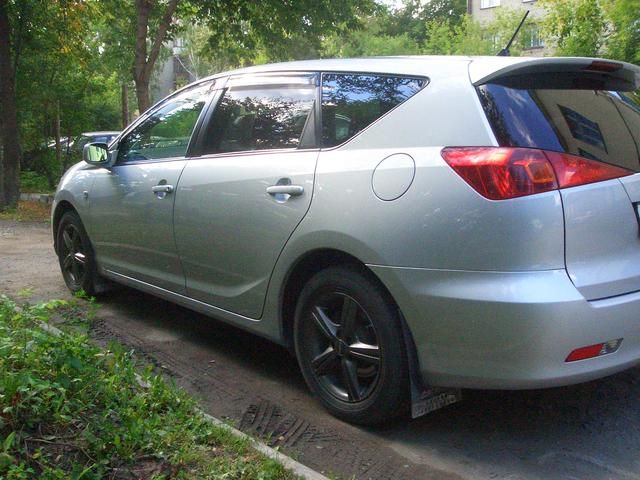 2004 Toyota Caldina