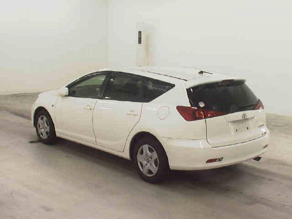 2004 Toyota Caldina