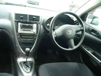 2004 Caldina