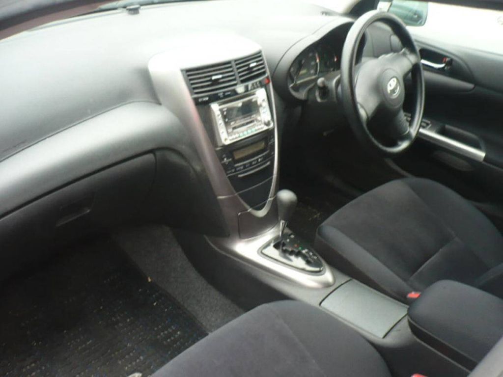 2004 Toyota Caldina