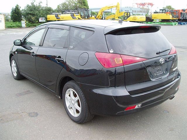 2004 Toyota Caldina