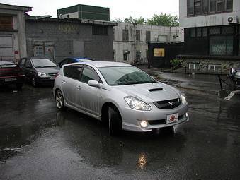 2004 Toyota Caldina Pictures