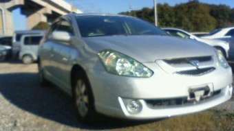 2004 Toyota Caldina Photos