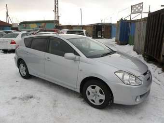 2004 Toyota Caldina Photos