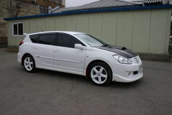 2004 Toyota Caldina Photos
