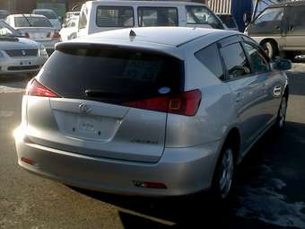 2004 Toyota Caldina Pictures