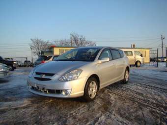 2004 Toyota Caldina Pictures