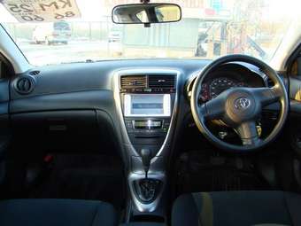 2004 Toyota Caldina Pictures