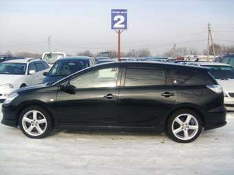 2004 Toyota Caldina Pictures