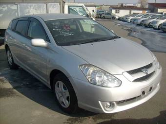 2004 Toyota Caldina Pictures
