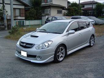 2004 Toyota Caldina Photos