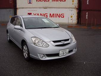 2004 Toyota Caldina Pics