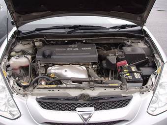 2004 Toyota Caldina Images