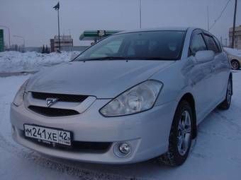2004 Toyota Caldina Photos