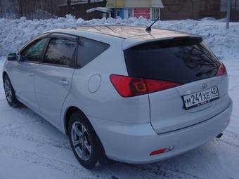 2004 Toyota Caldina Pictures