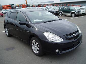 2004 Toyota Caldina Images