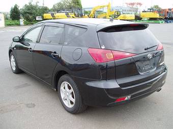 2004 Toyota Caldina Pictures