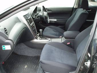 2004 Toyota Caldina Photos