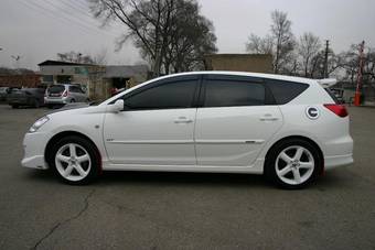 2004 Toyota Caldina Photos