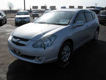 2004 Toyota Caldina Photos